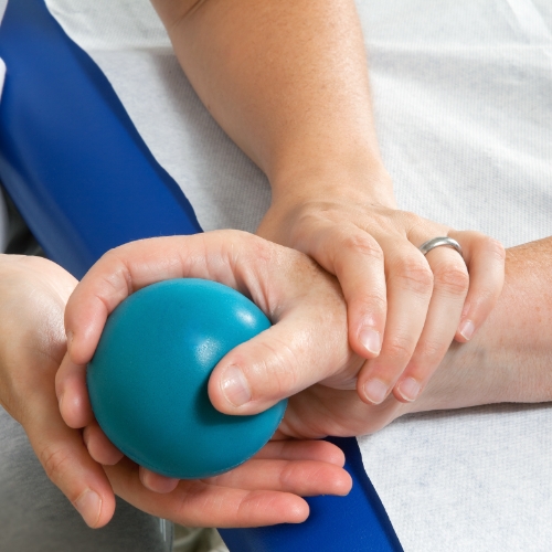 physical-therapy-clinic-hand-therapy-advanced-care-physical-therapy-edison-milltown-nj